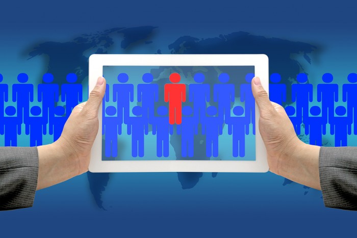 bigstock-Asian-Business-Hand-hold-Touch-28619576-700x467 apps recruiters use